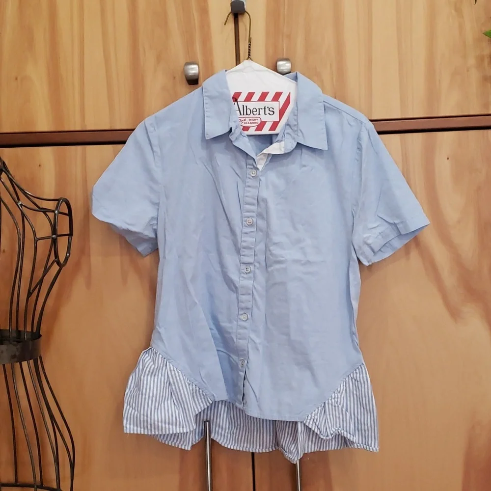 Clu Chambray High Low. - Picture 1 of 3